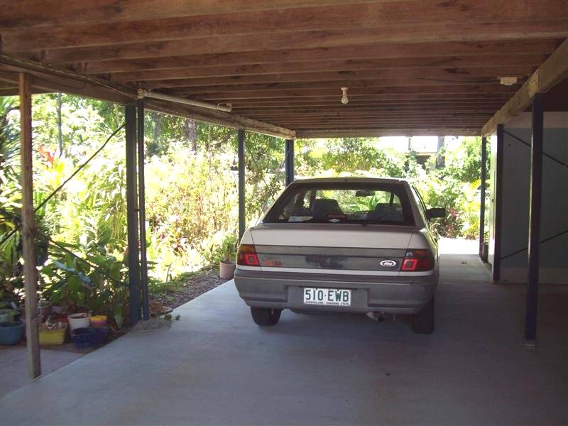 BREEZES AND BAY VIEWS Picture 2