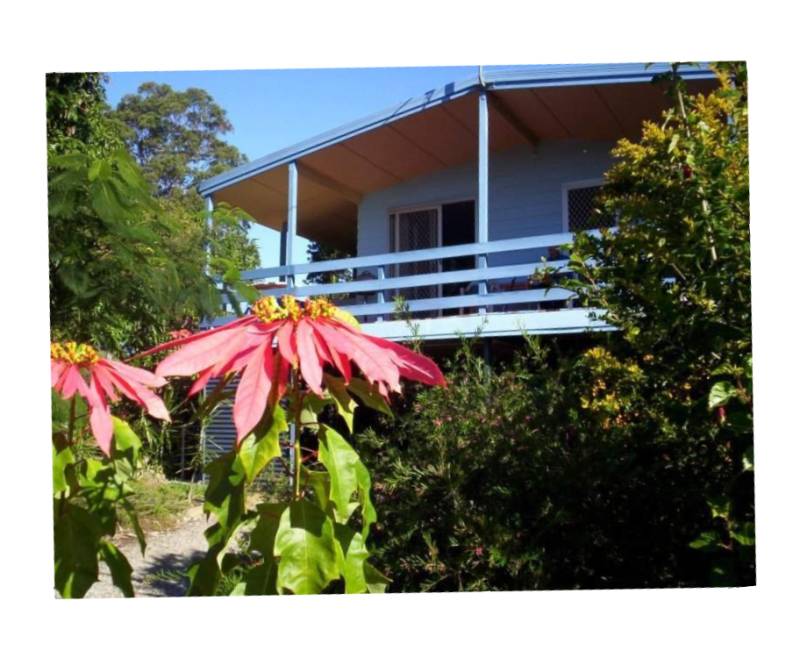 BREEZES AND BAY VIEWS Picture 1