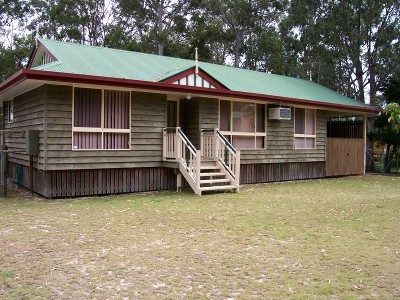 WATERFRONT - FULLY FURNISHED Picture WATERFRONT - FULLY FURNISHED Picture