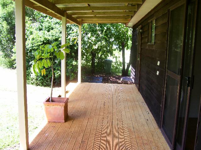 LAMB ISLAND LIVING Picture 3