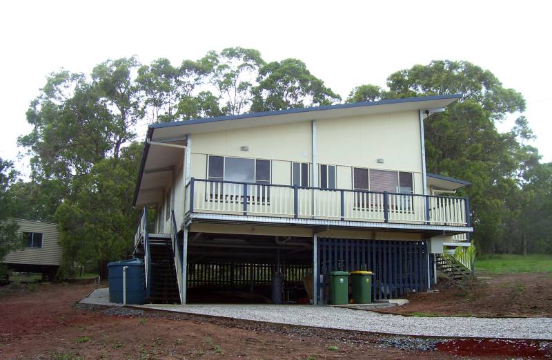 WALK TO JETTY Picture 2