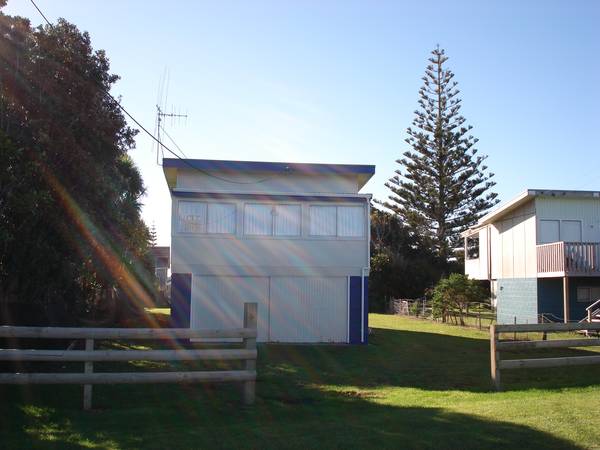 Across the Road from Harbour Picture 2