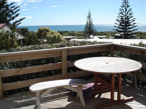 Great Sea and Rural Views Picture 2