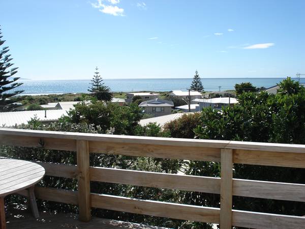 Great Sea and Rural Views Picture 3