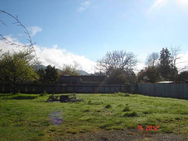 Rear Section, College Area Picture 2