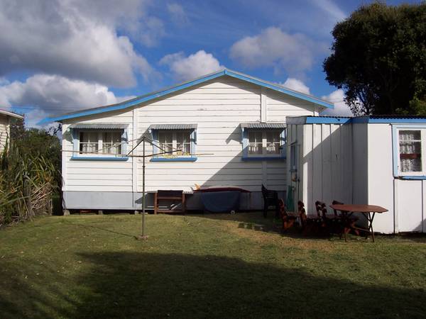 Close to Beach Picture 3