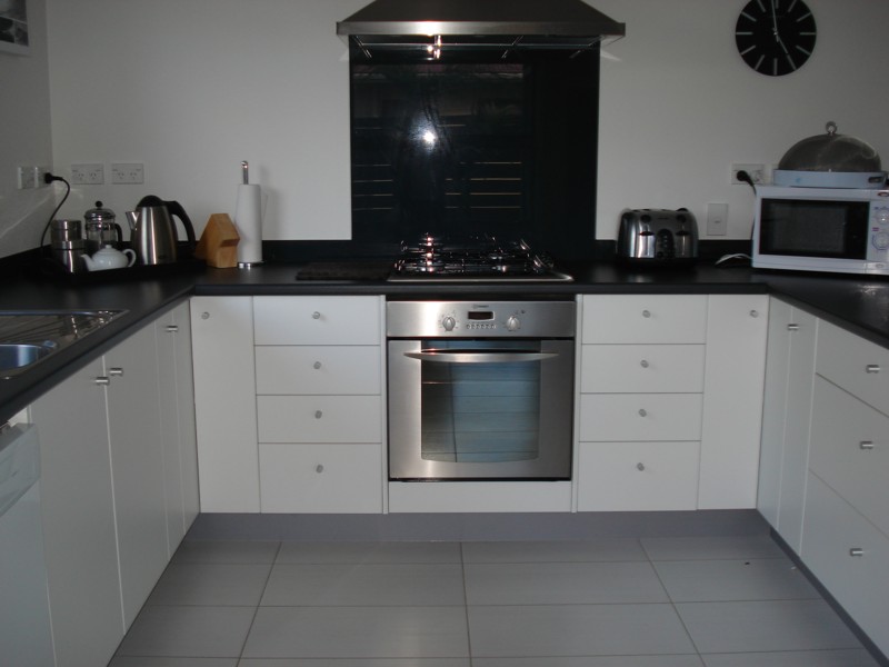 Brand New Condition Picture 3