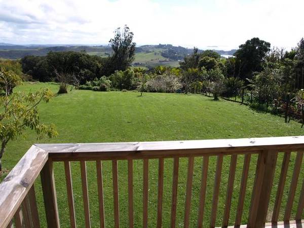 GARAGE/OFFICE ON SEA VIEW SITE Picture 3