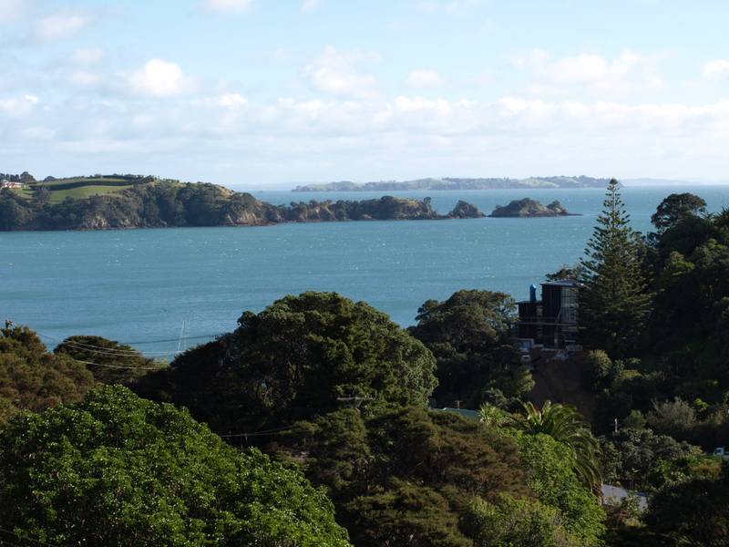 SANDY BAY NEAR BY Picture 2