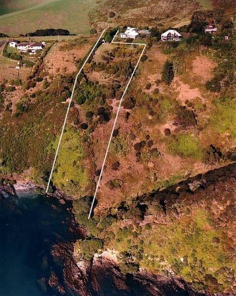 CLIFFTOP PARADISE Picture 1