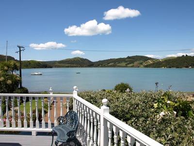 SERENE WATERFRONT Picture