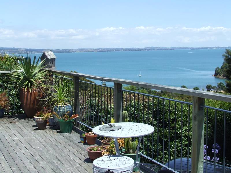 ROCKY BAY - STUNNING SEA VIEWS Picture 1