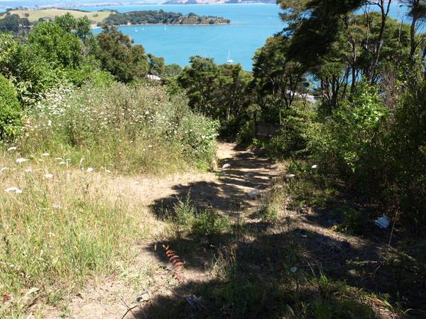 ROCKY BAY SECTION Picture 3