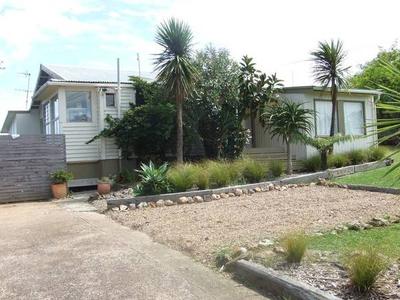 GRAND LADY WITH A PAST Picture GRAND LADY WITH A PAST Picture