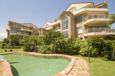 Beachside Bargain Picture