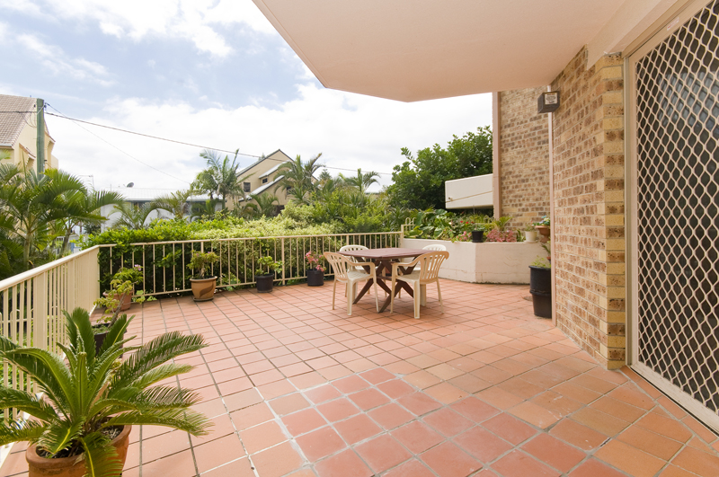 Beachside Bargain Picture 2