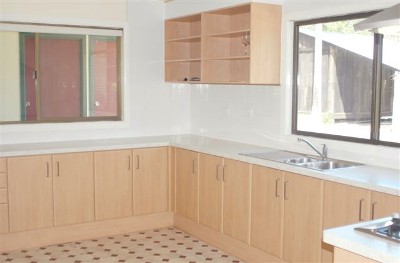 Ideal Family Home with Room for Dads Toy's Picture