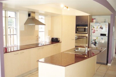 Quality & Style Picture