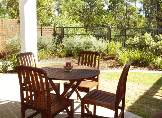 Bright, Spacious, Easy Living Picture 3