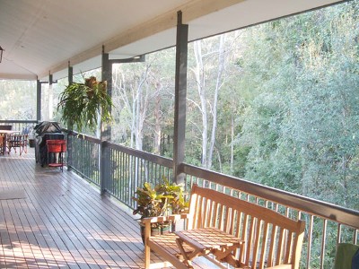 SET AGAINST A SPECTACULAR BUSHLAND BACKDROP! Picture