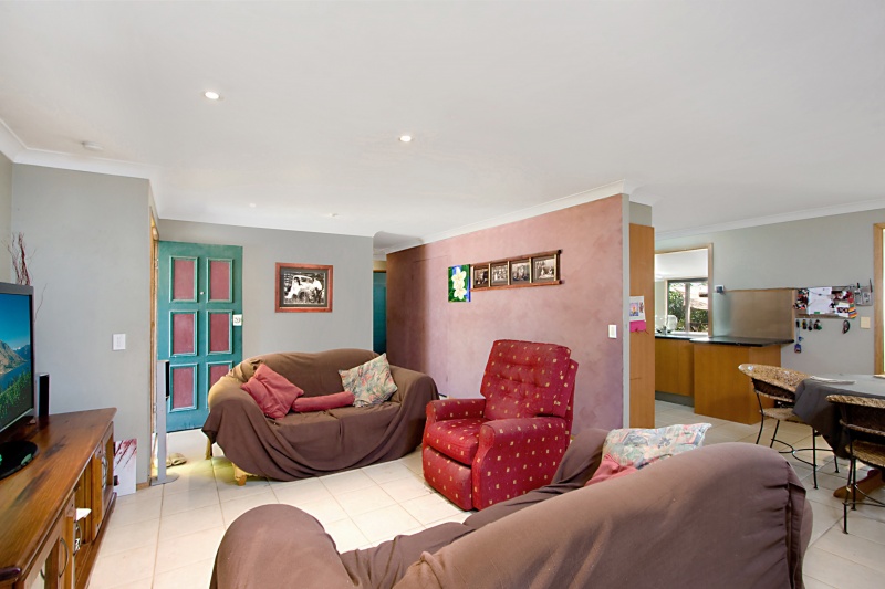 Priced to Sell Owners Committed Elsewhere Picture 3