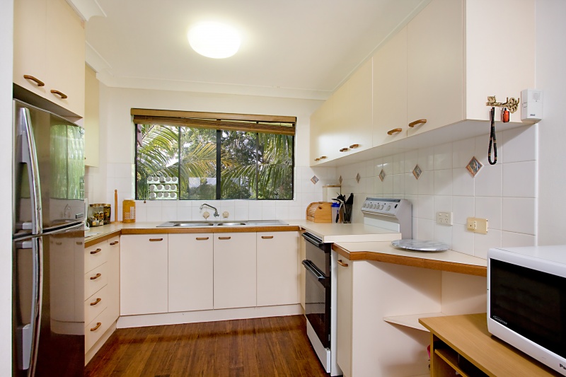 A Treasure Chest! Picture 3