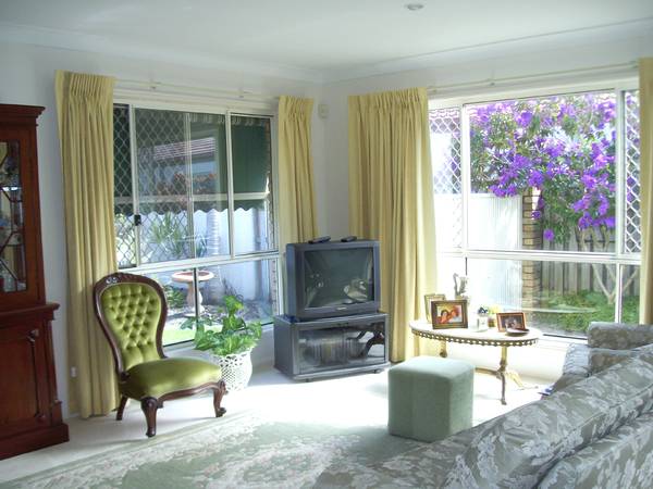 Immaculate House Picture 3