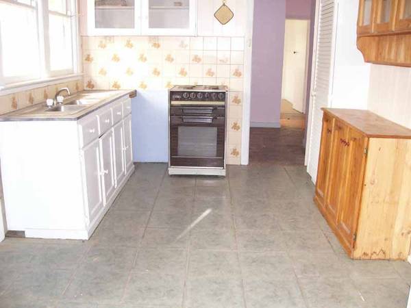 WEATHERBOARD COTTAGE Picture WEATHERBOARD COTTAGE Picture