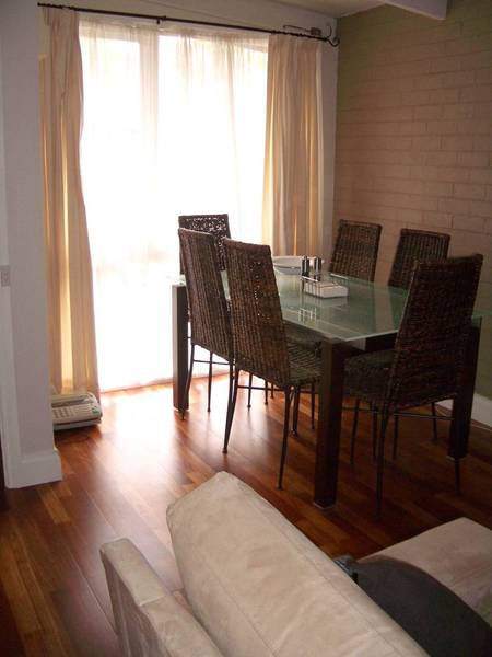 QUIET COURT - WALK TO EASTLAND Picture QUIET COURT - WALK TO EASTLAND Picture