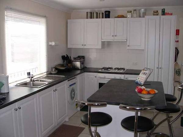 YOUR OWN TOWNHOUSE Picture 2