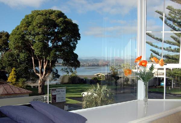 COMMERCIAL - FOR (LEASEHOLD) - 12½YRS Picture 2