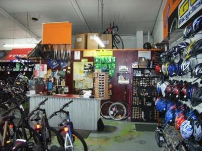 CYCLE SHOP - EXCELLENT LOCATION Picture