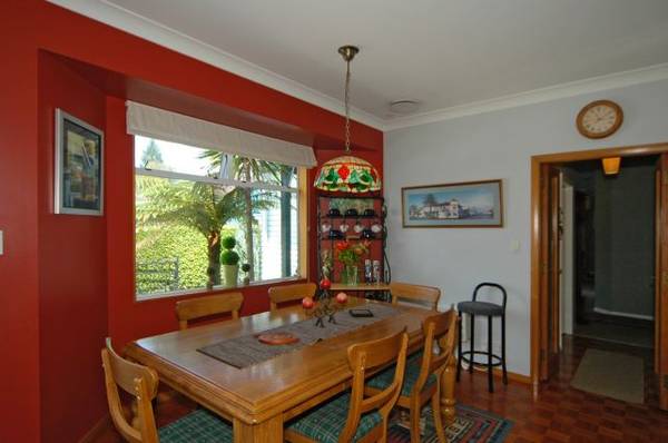 FAMILY GONE - VENDOR DOWNSIZING Picture 3