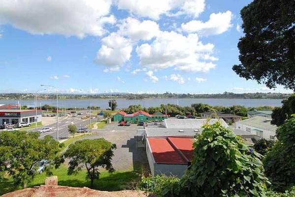 PRIME REDEVELOPMENT SITE Picture 1