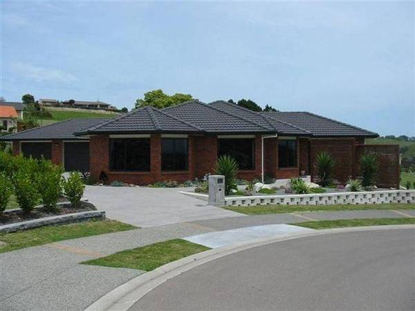 THE COMPLETE FAMILY PACKAGE Picture 1