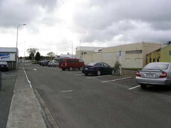 PRIME RETAIL-LEVIN Picture 3