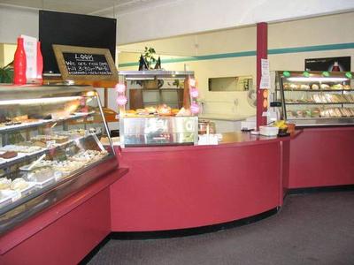 POPULAR BAKERY LUNCH BAR Picture