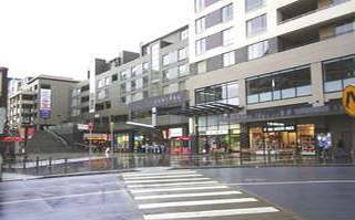 TOP LOCATION Picture 1