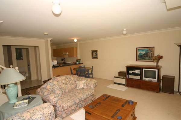 FOR PEOPLE ON THE GO Picture