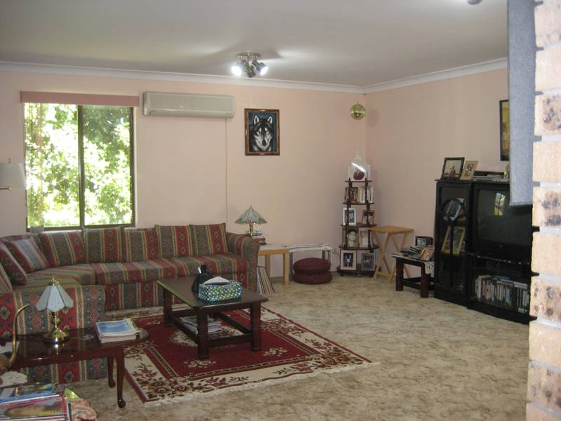 2 Lawson Place, Castle Hill Picture 2 Lawson Place, Castle Hill Picture