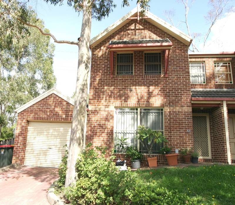 CHARMING TOWNHOUSE Picture 1