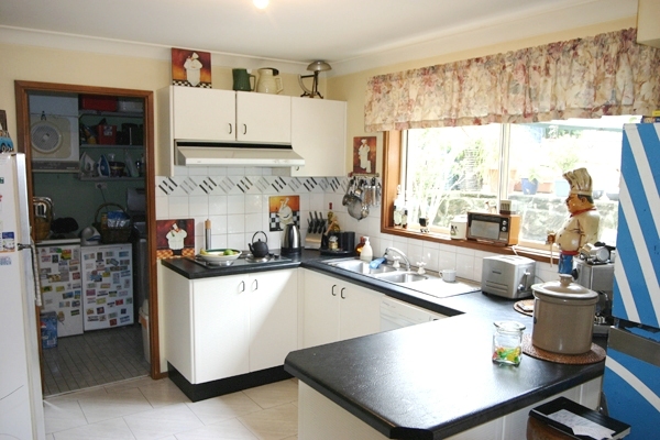 NEXT DOOR TO NATURE Picture 3