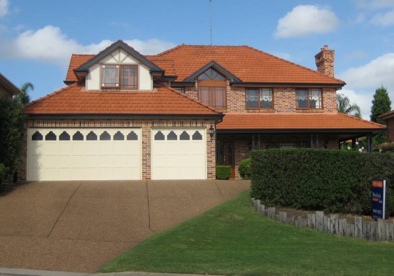 MASTERBUILT EXECUTIVE HOME Picture 1