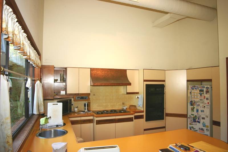 PEACEFUL LOCATION, WALK TO CBK SHOPS Picture 2