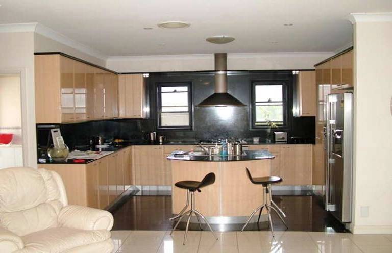 22 Oratava Ave, West Pennant Hills Picture 2