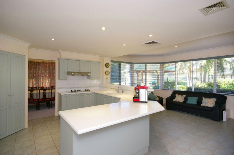 Masterbuilt Home in Exclusive Location Picture 3