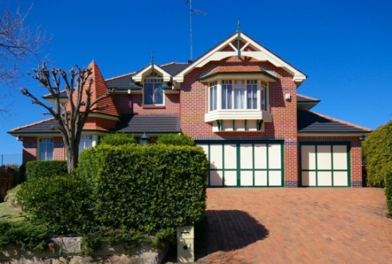 Masterbuilt Home in Exclusive Location Picture 1