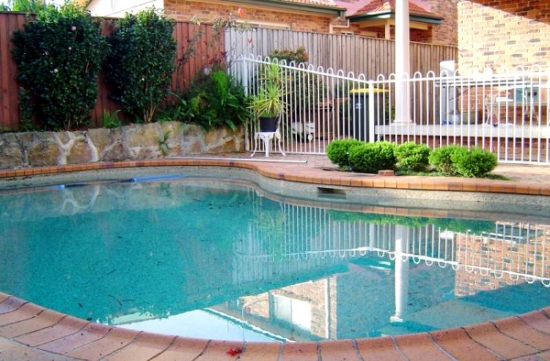 SPACIOUS AND LIGHT-FILLED Picture 3