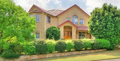 SENSATIONAL FAMILY HOME Picture SENSATIONAL FAMILY HOME Picture