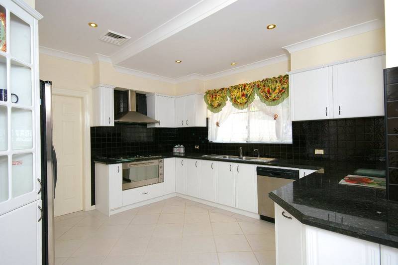 SENSATIONAL, STUNNING, GRAND RESIDENCE Picture 2